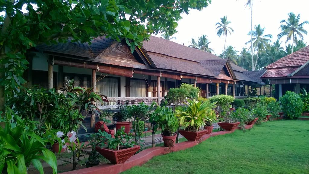 Resort Palm Tree Anex Varkala