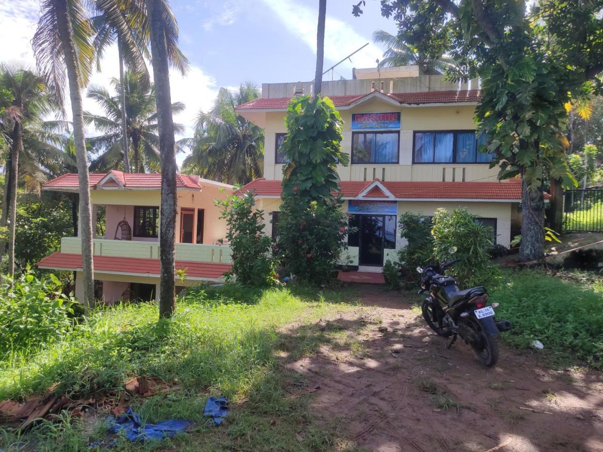 Basuri * Varkala