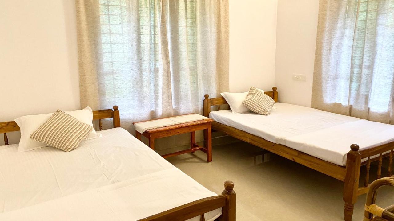 Tattwamasi Ayuryoga With Breakfast And Yoga Varkala