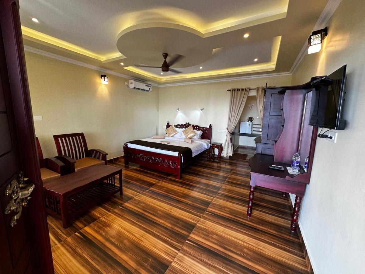 Maadathil & * Varkala
