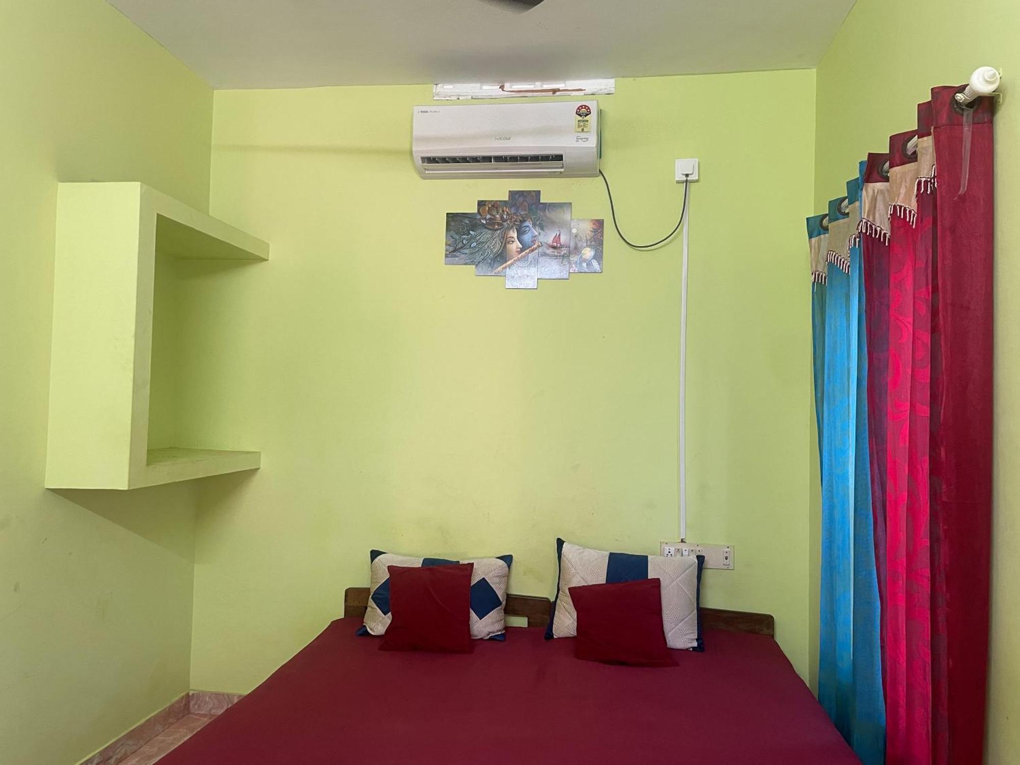 Angraha Guest house Varkala
