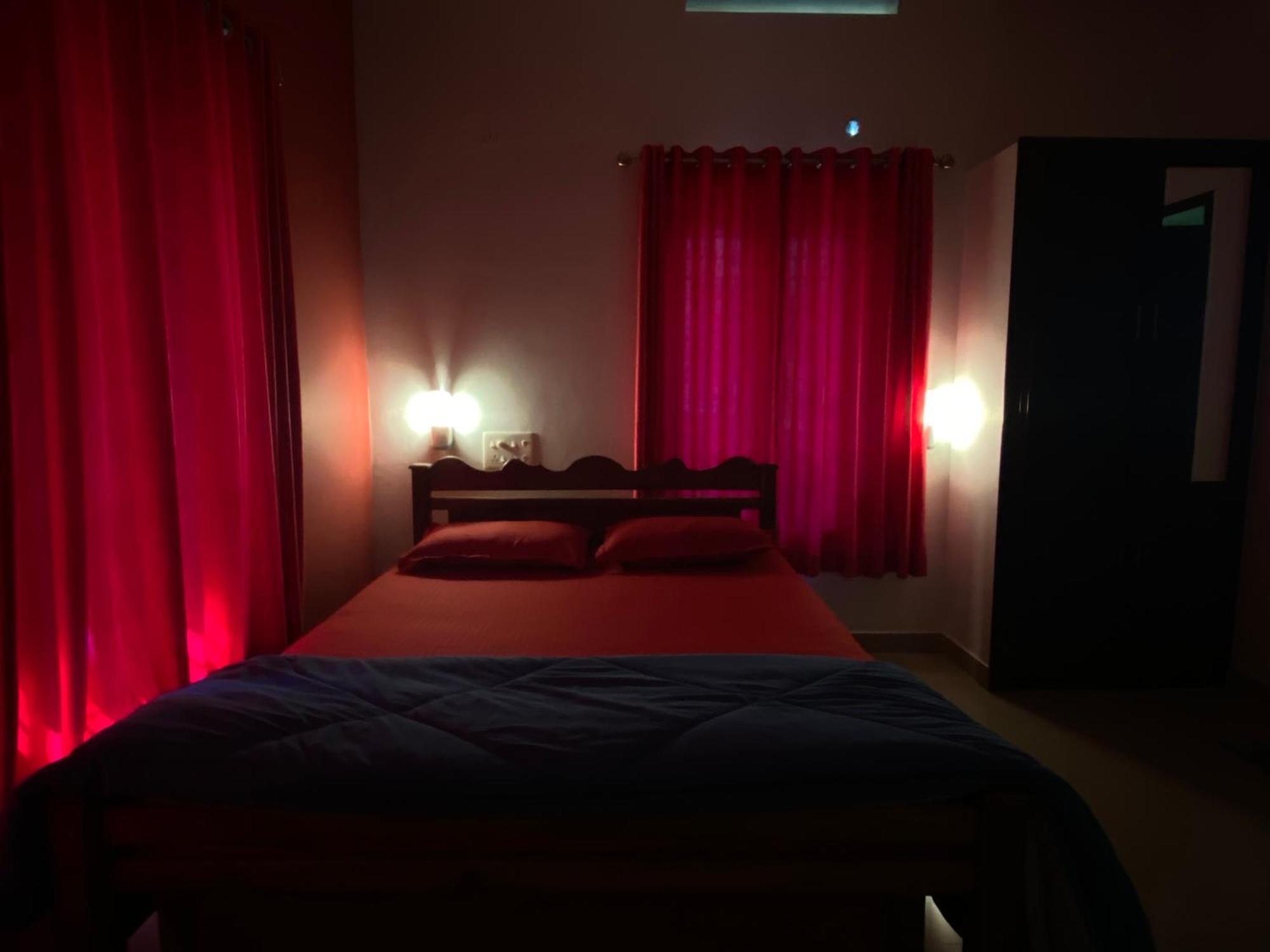 Mud Apples Homestay Varkala