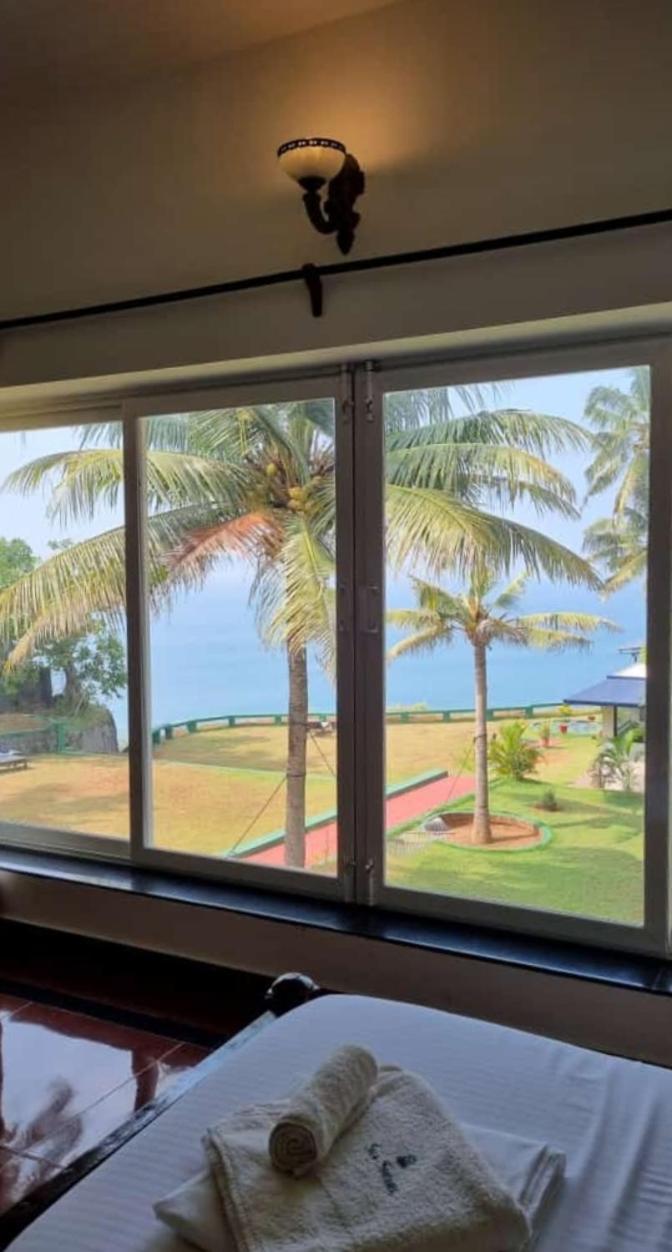 Seashore Bed & Breakfast 2*