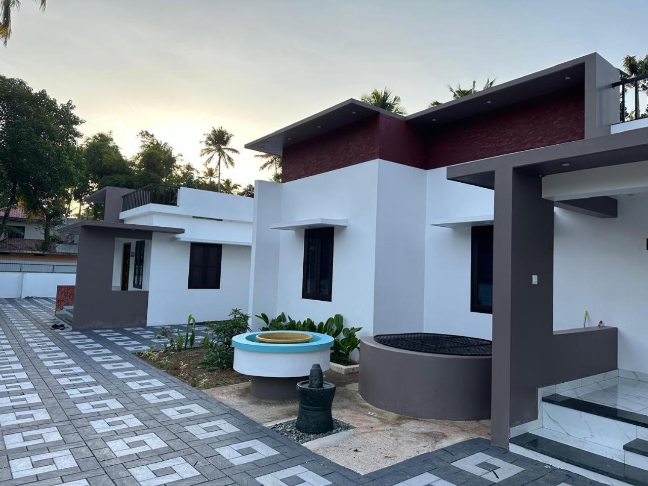 Apartment Aadhi Varkala