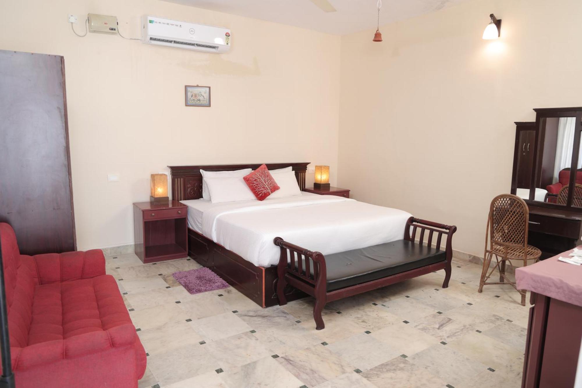 Hillview Hotel