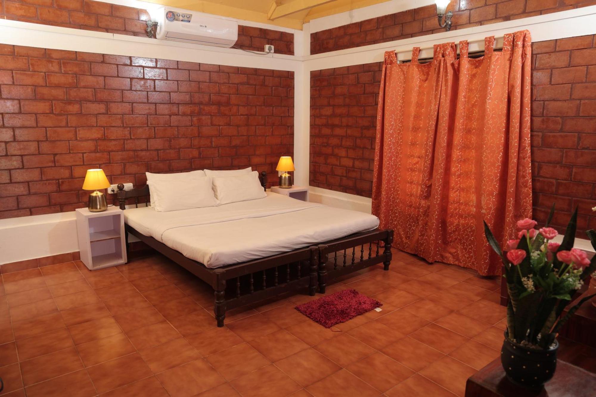 Hillview Hotel