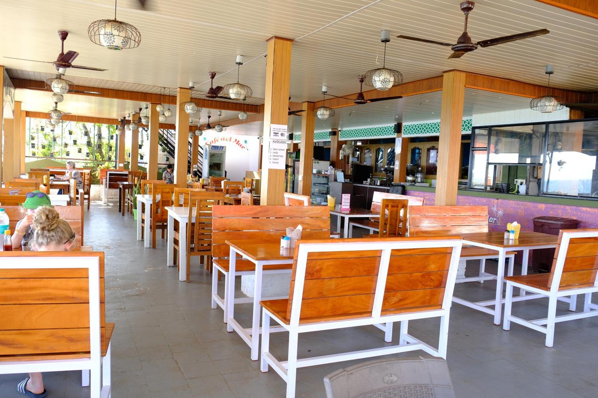 Hotel Hillview