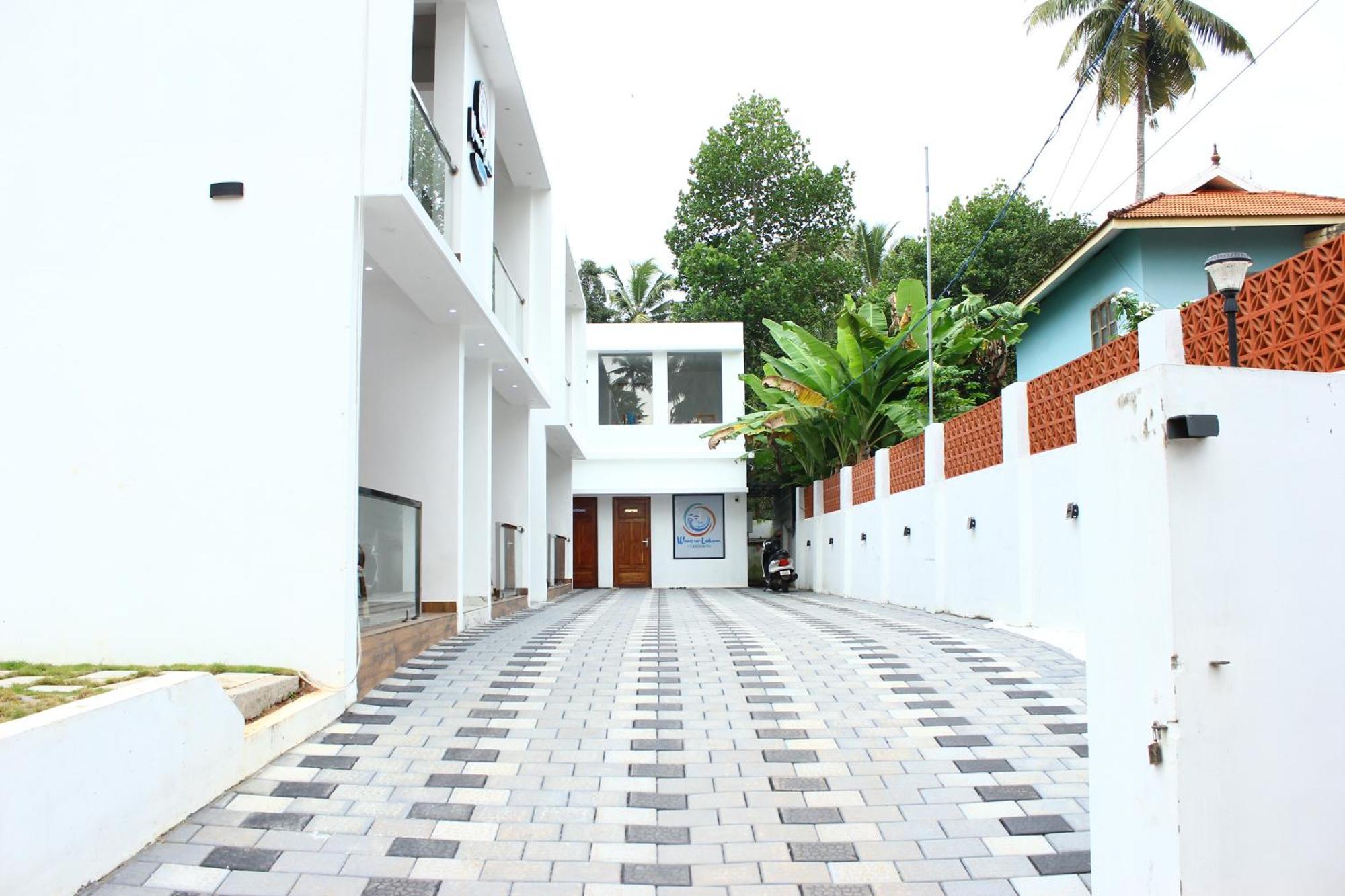Wavealokam Retreat