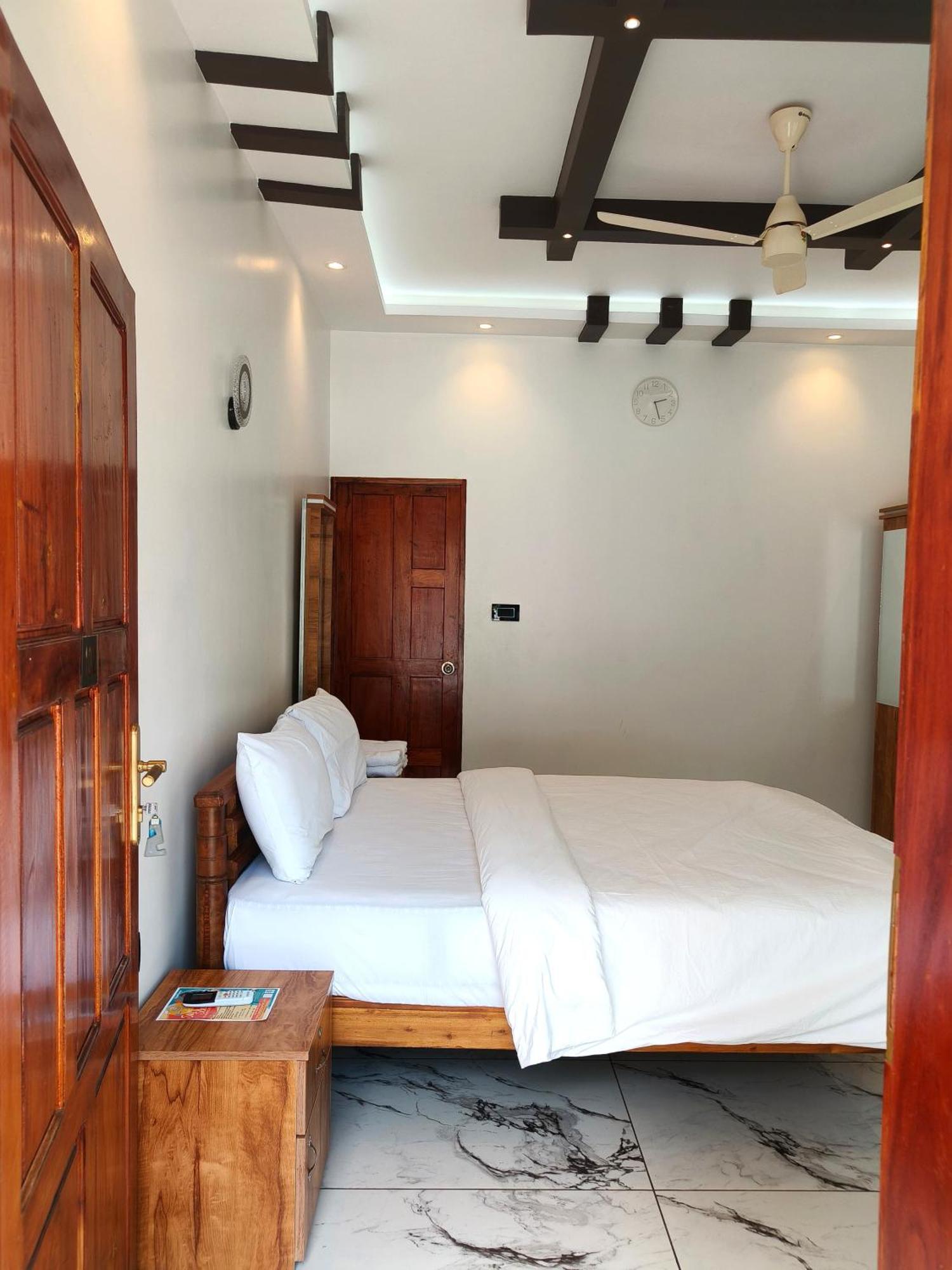 Wavealokam Retreat