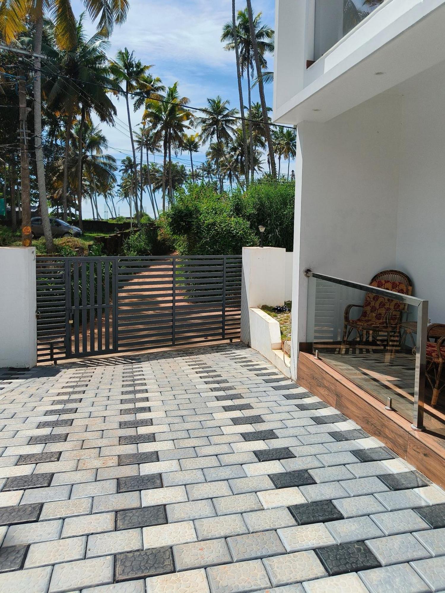 Resort Wavealokam Retreat Varkala
