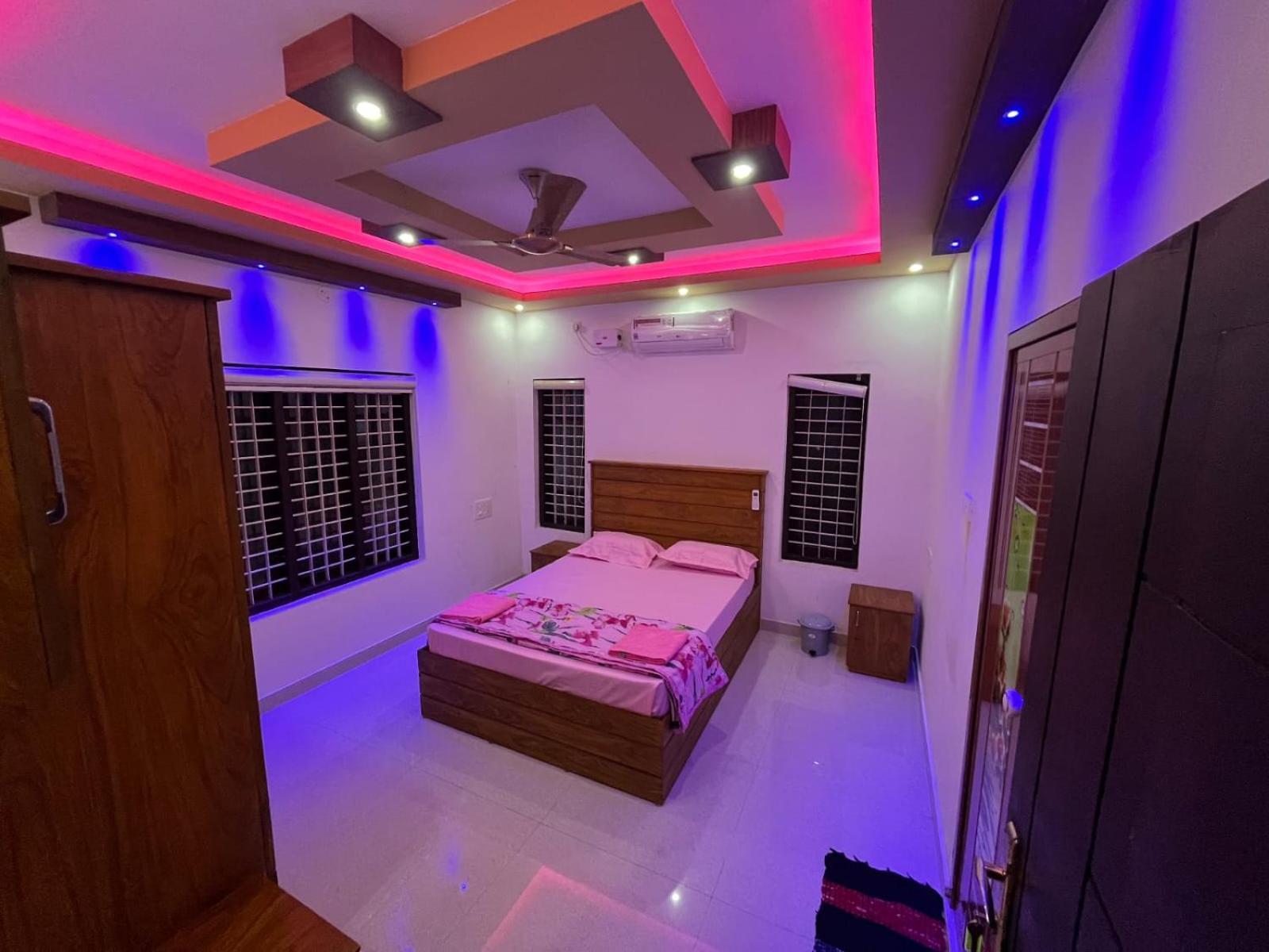 Costal Elegance 24 *