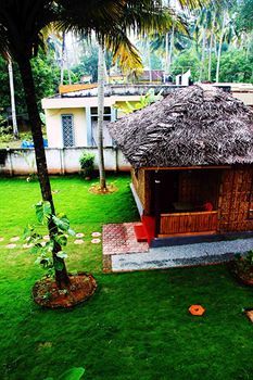 Vedanta Wake Up-helipad North Cliff Inn 2*