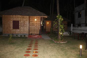Inn Vedanta Wake Up-helipad North Cliff