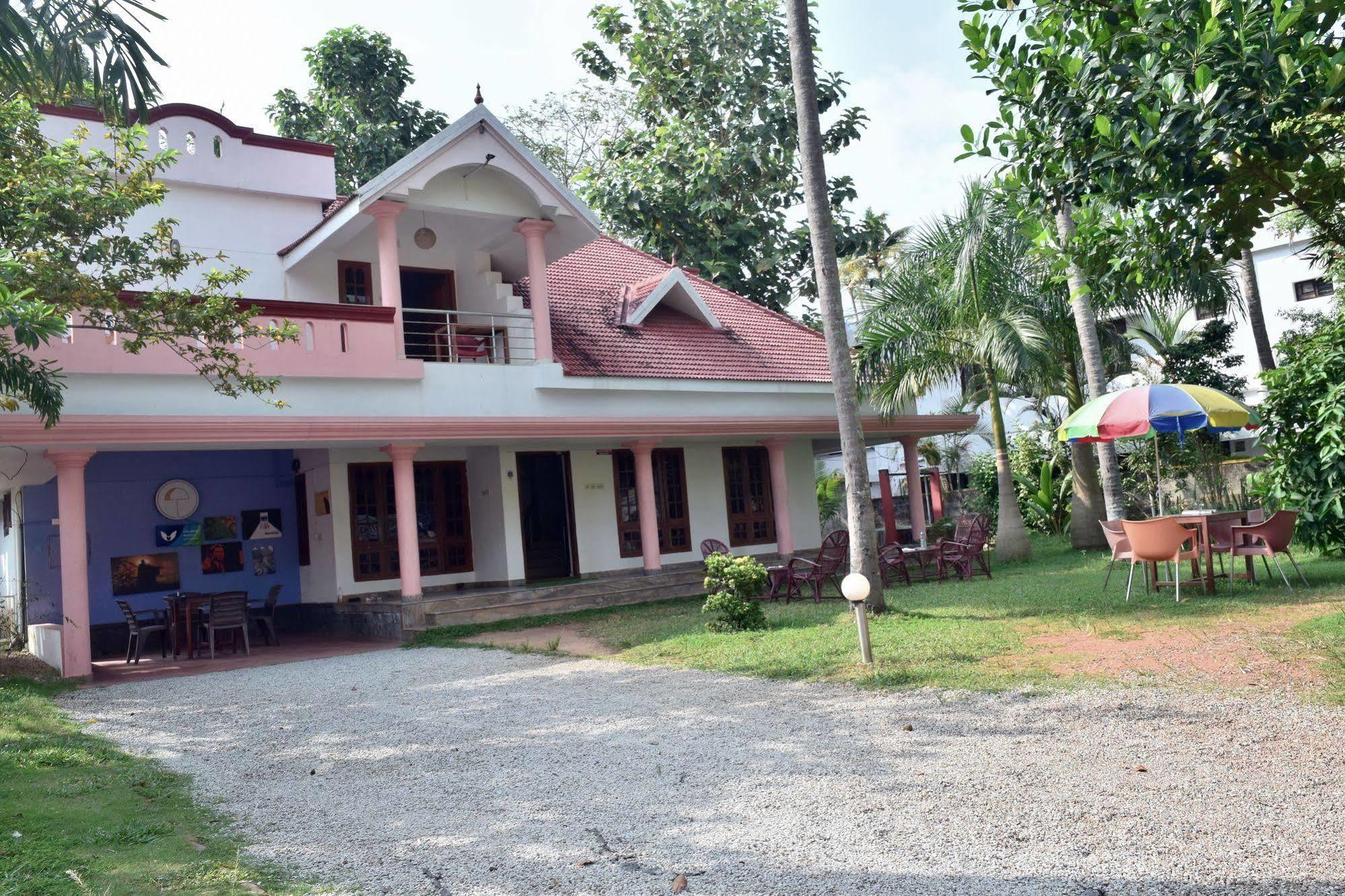 Vedanta Wake Up-helipad North Cliff Inn Varkala