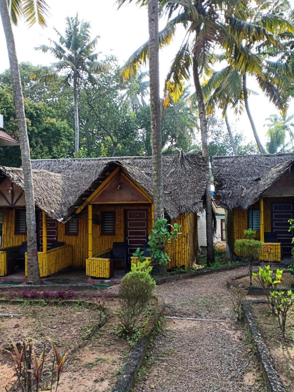 Bamboo Village Homestay Varkala