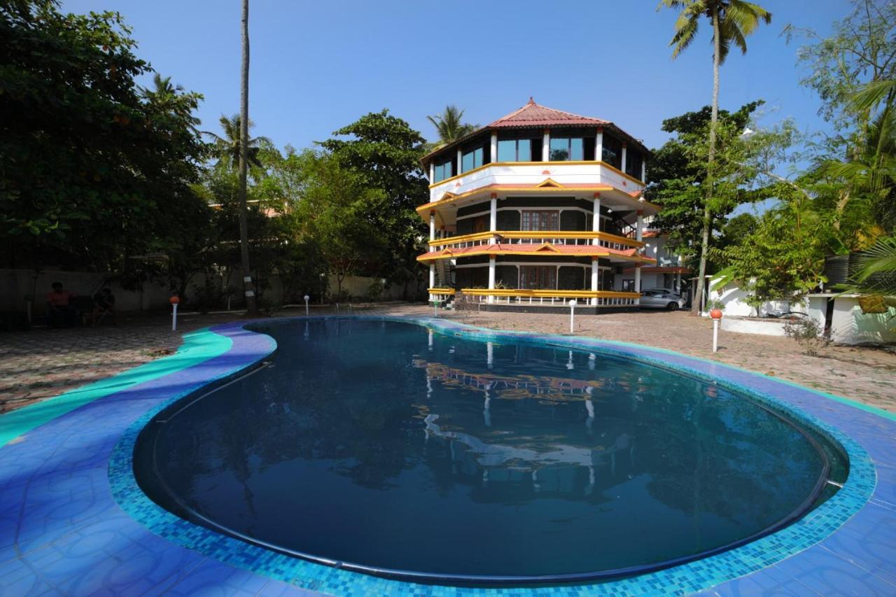 Hotel Adam's Paradise Varkala