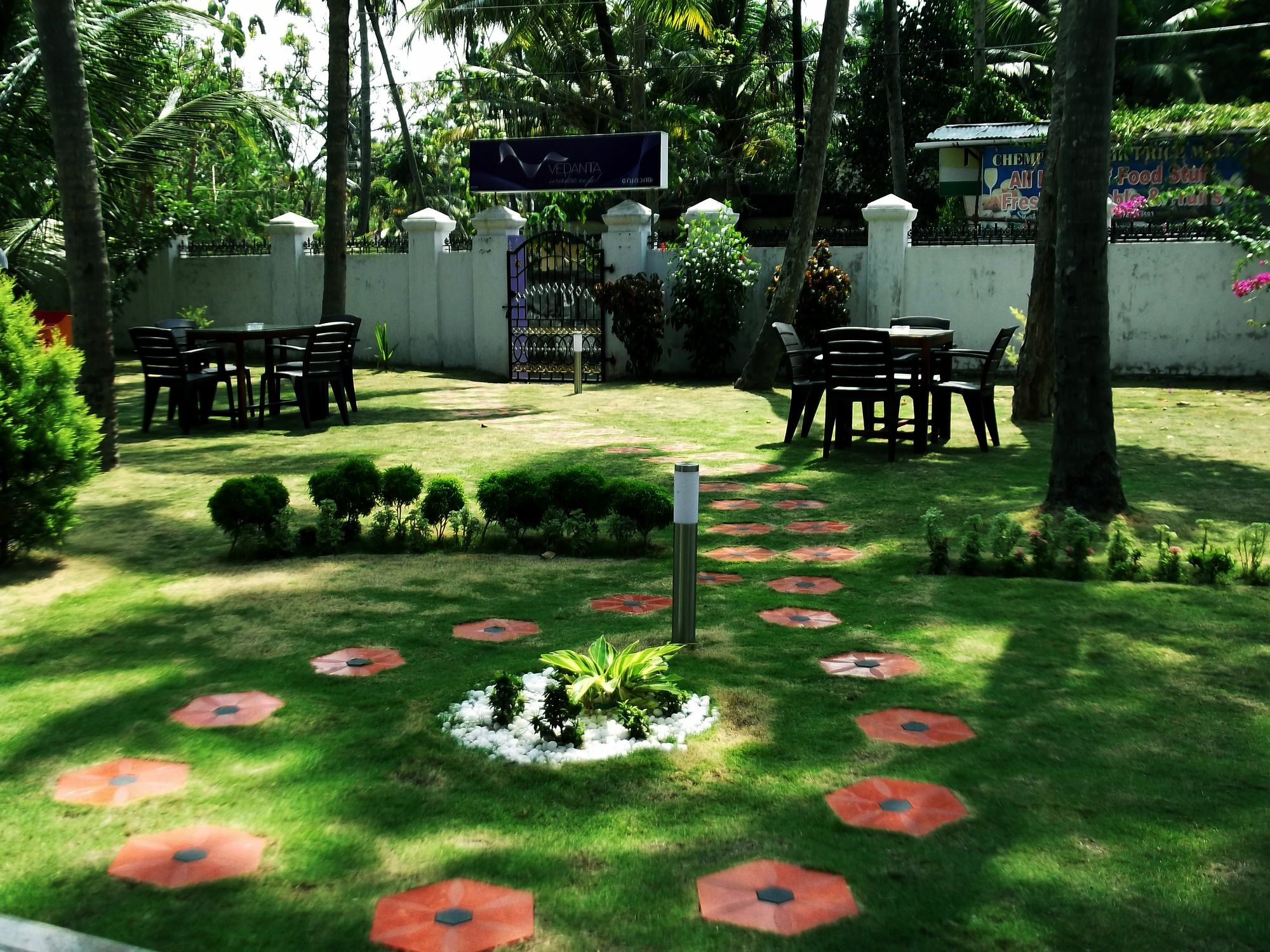 Vedanta Wake Up-helipad North Cliff 2* Varkala
