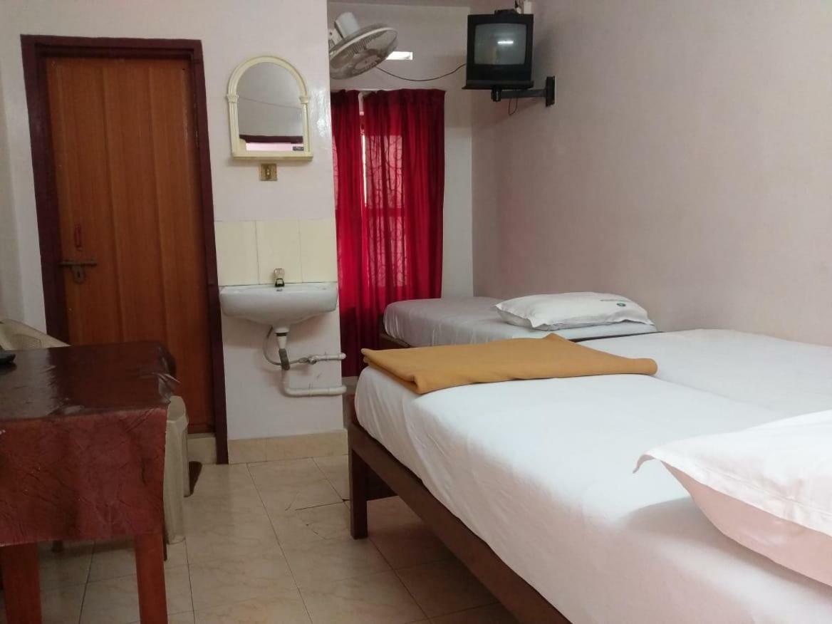 Hotel Anandan Tourist Varkala
