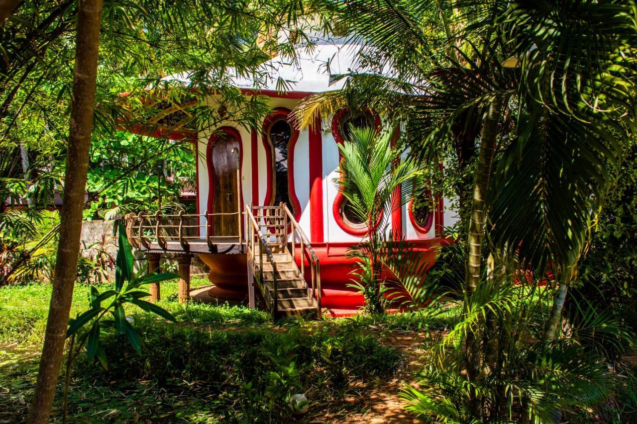 Eden Garden 3*