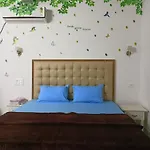 Leaf Garden Retreat