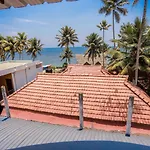 Black Beach Resort