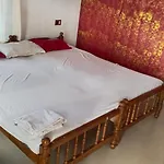 Golden Stay