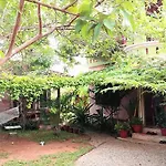 Green Villa Garden Home & Guesthouse