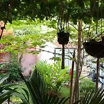 Green Villa Garden Home & Guesthouse