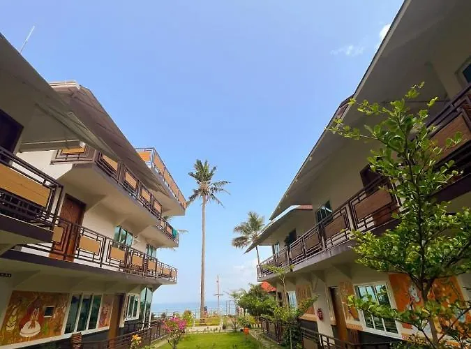 S\'Cliffblack Beach Resort