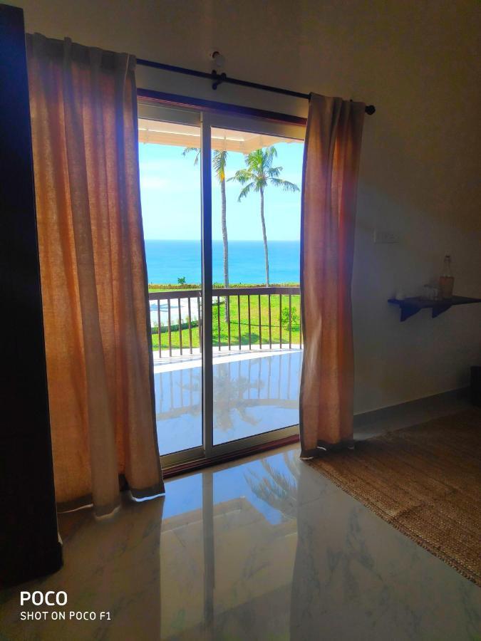 Resort Pura Vida Varkala