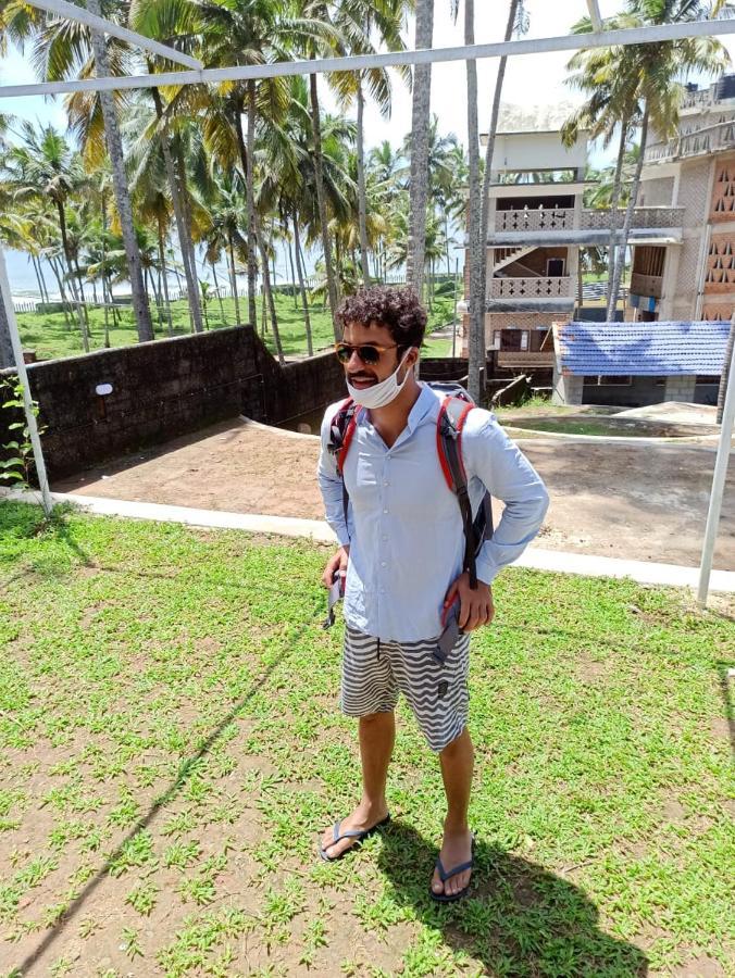Pointbreak Surf & * Varkala