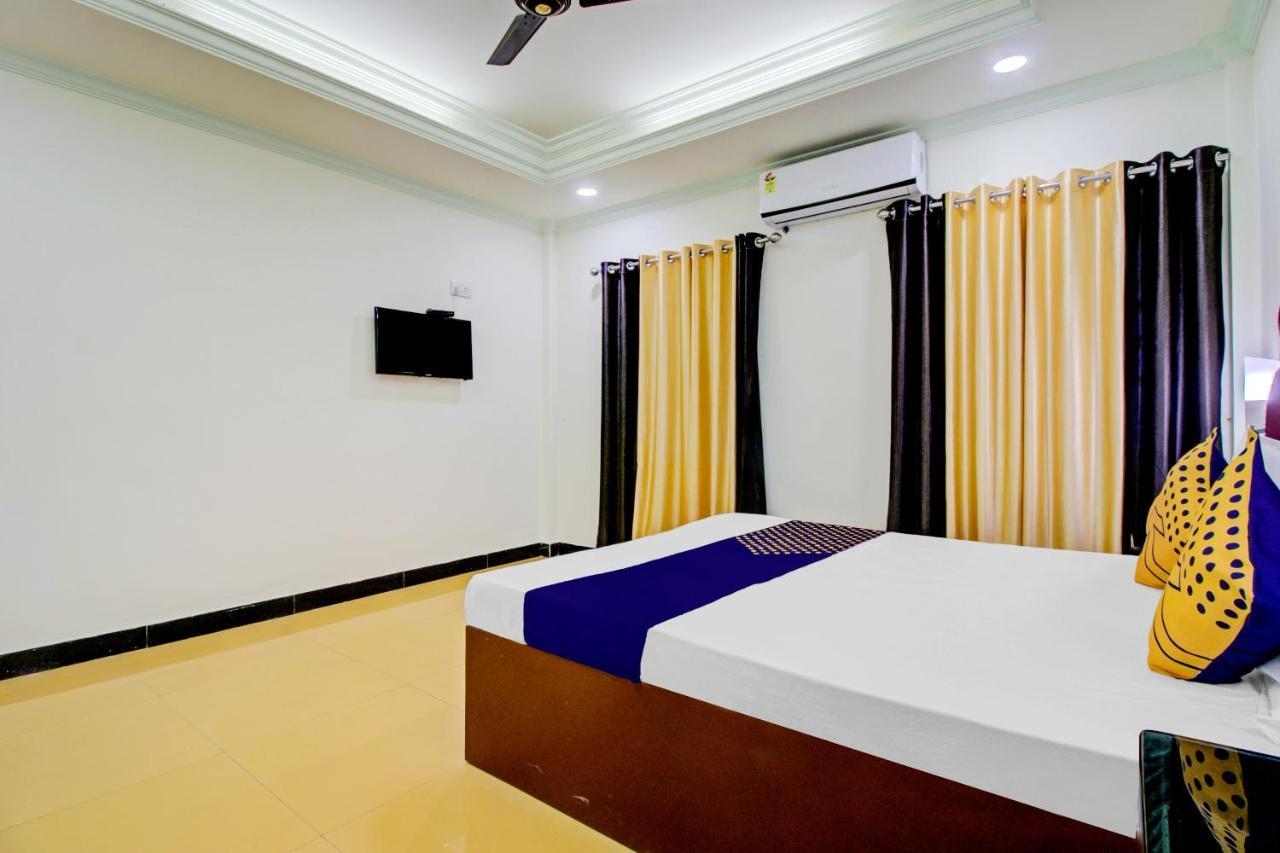 Spot On 73862 Jaya Tourist Hotel 2*