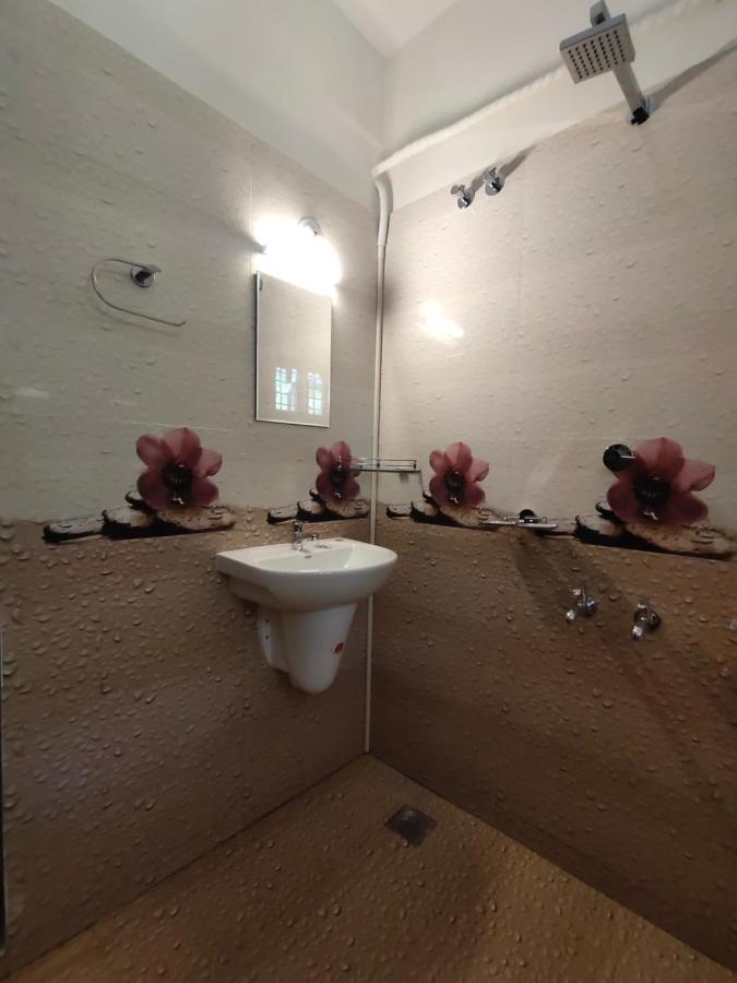 Hotel White House Residency Varkala
