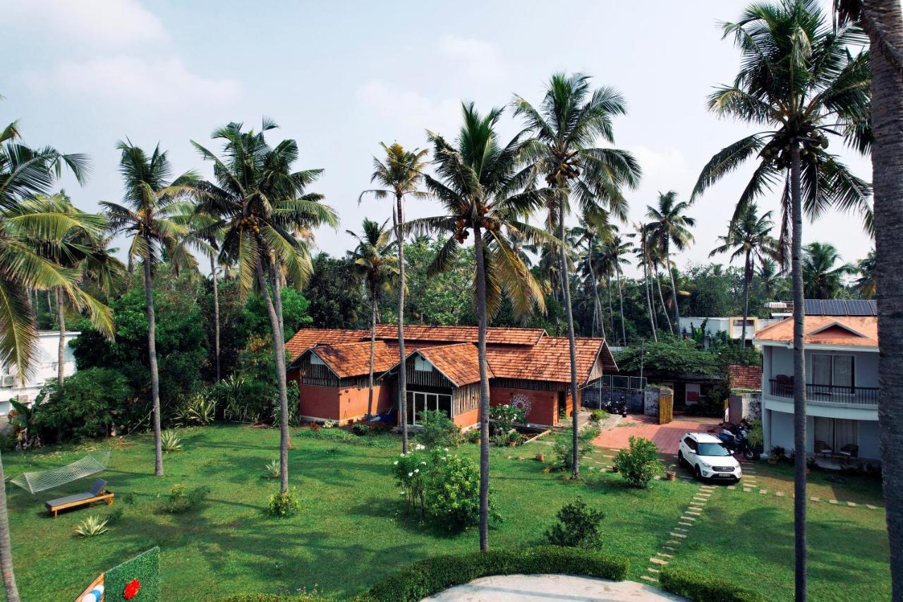 Pura Vida Resort