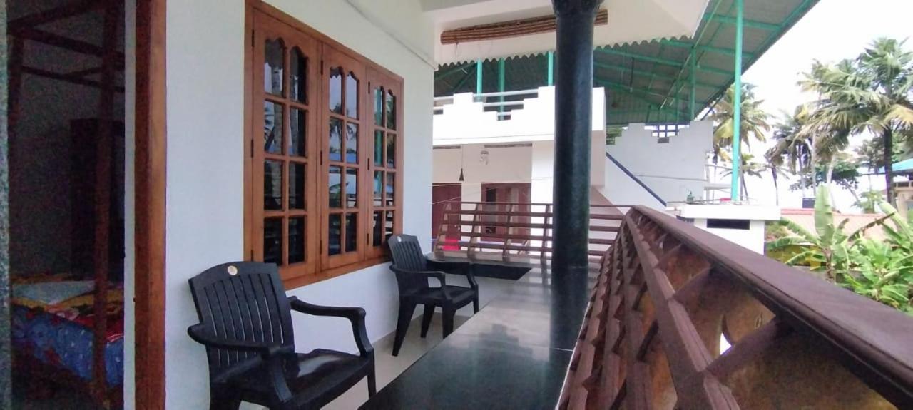 Raj Palace *