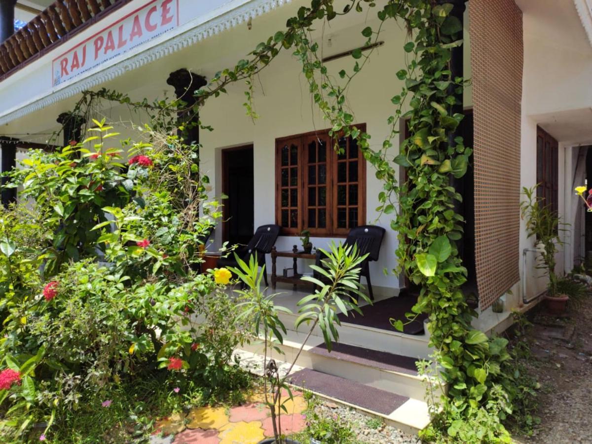 Raj Palace Homestay