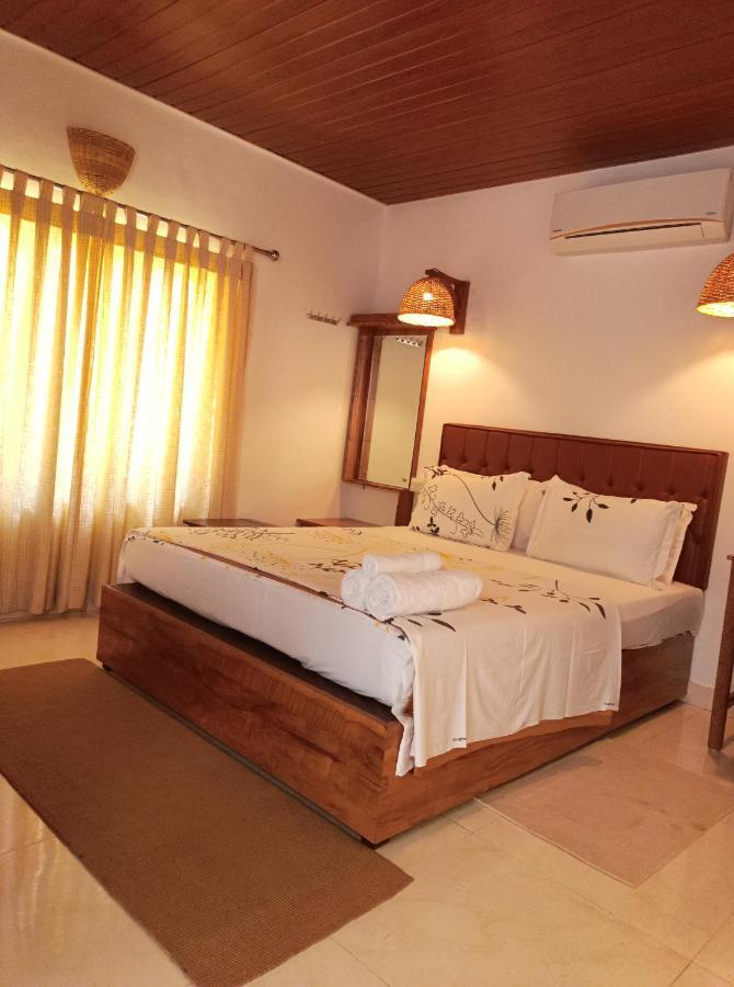 Dolphin Bay Guest house
