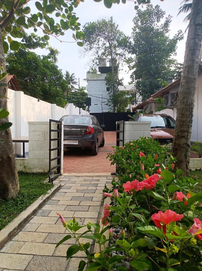 Dolphin Bay Guest house Varkala