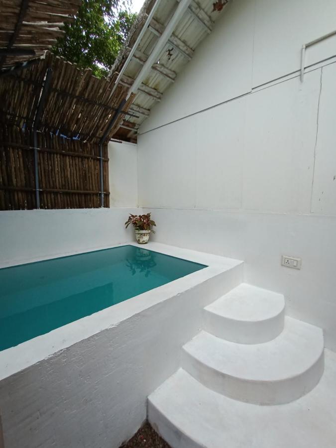Hostel Calaila