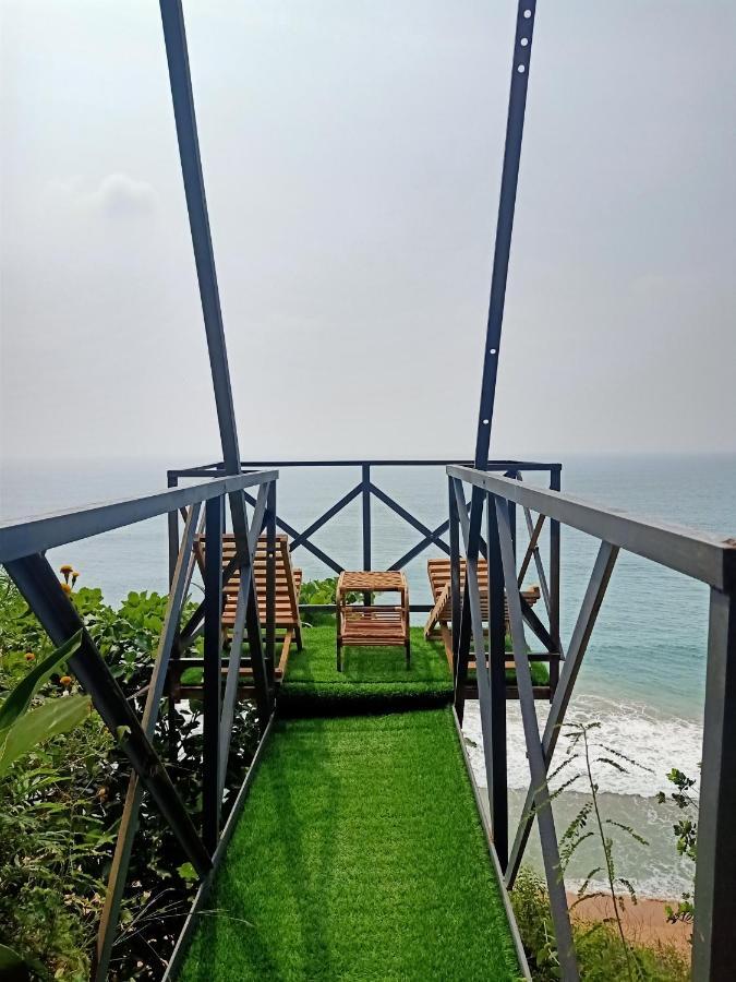 Cliffy Pande Holiday home *