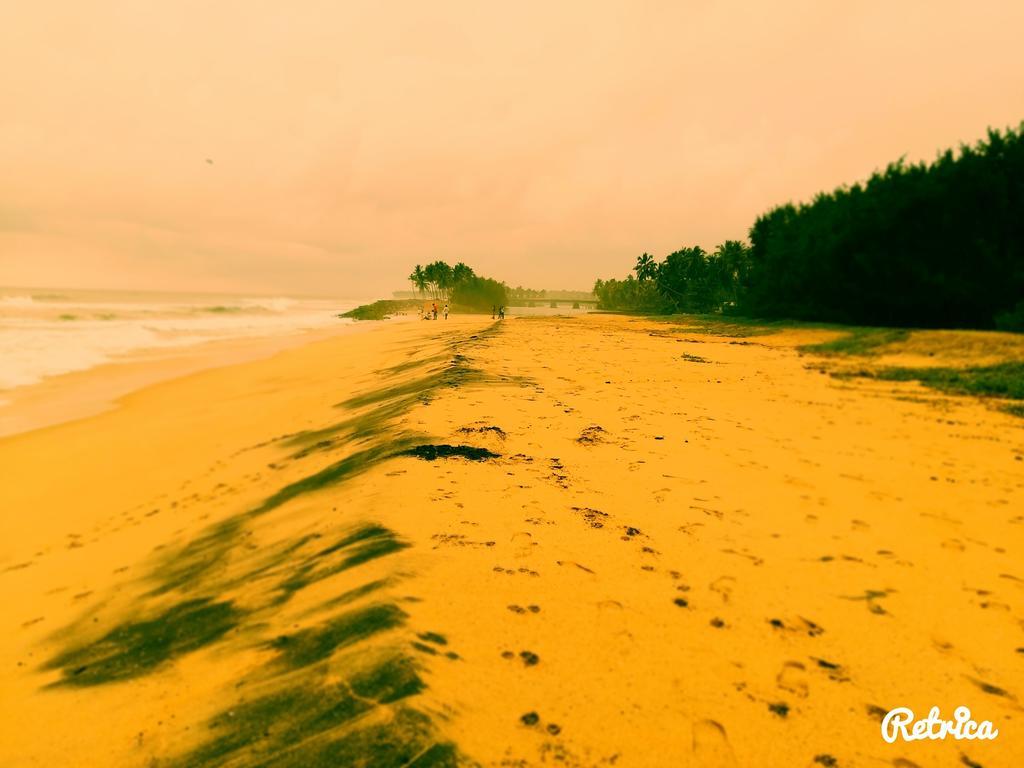 M R Beach & *