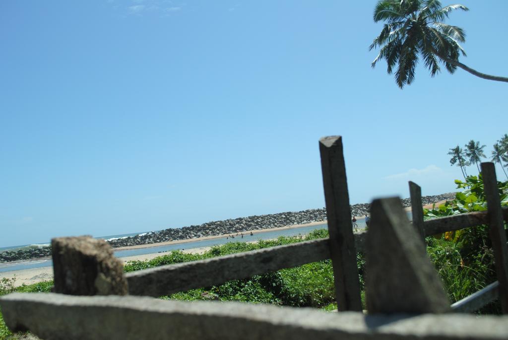 M R Beach & Homestay *