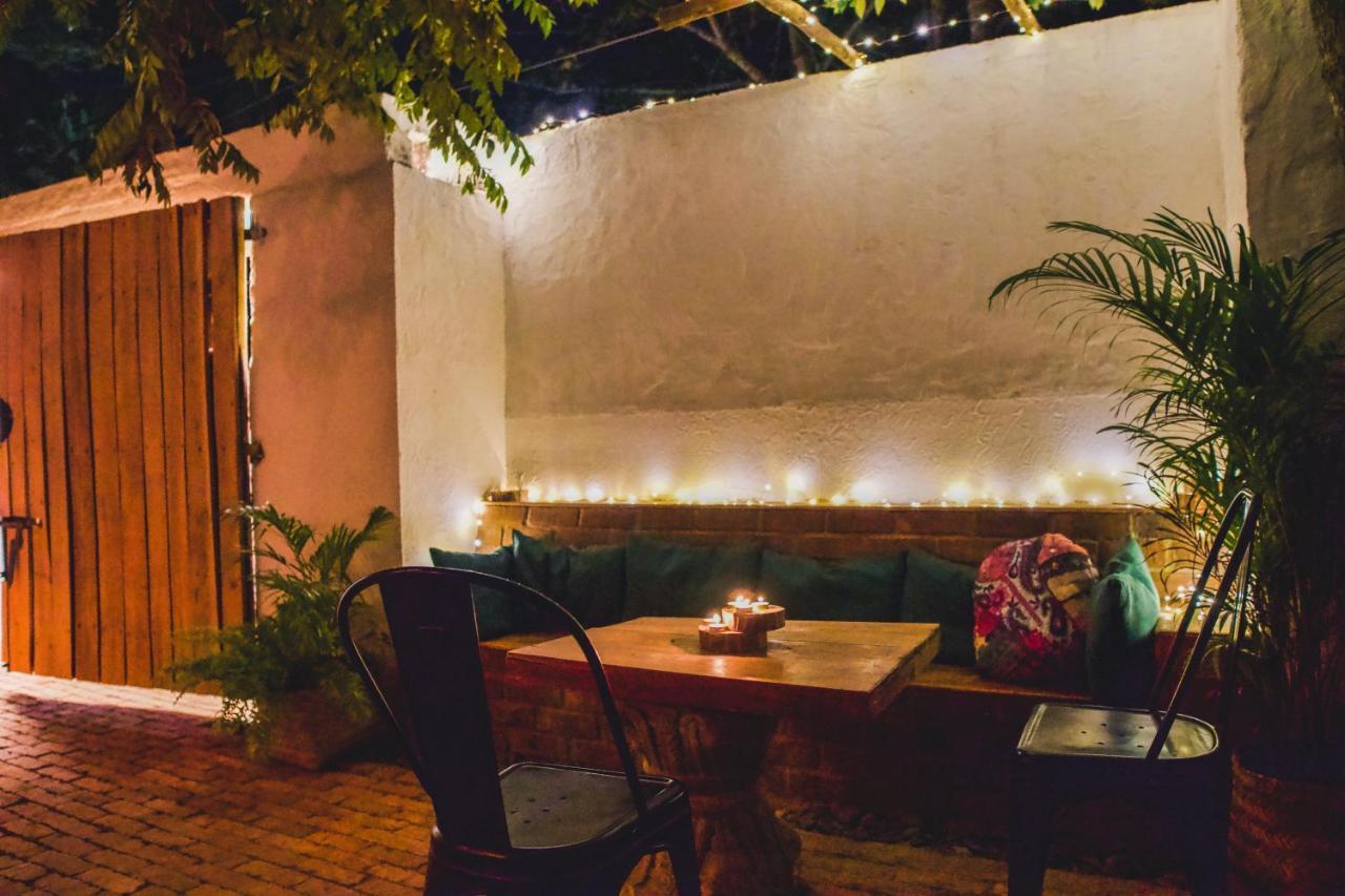 Boho's Hotel *