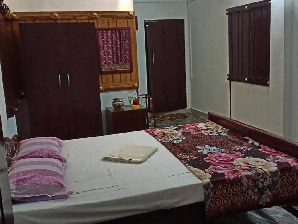 Bluewaves Hotel