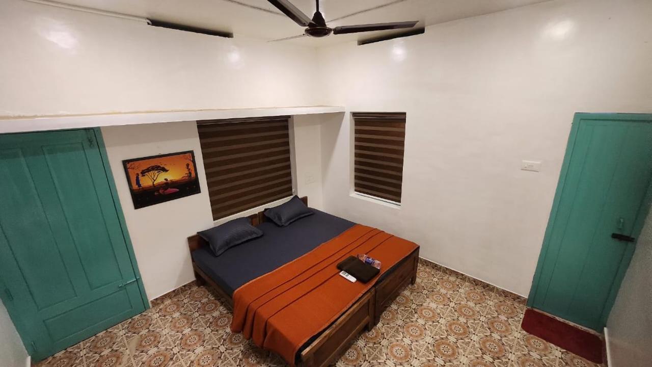 Cliff County Homestay *