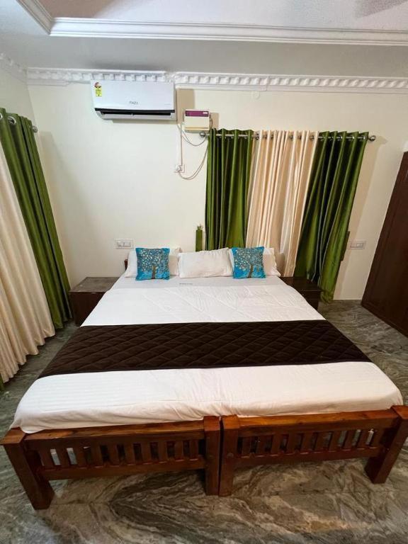Hotel Oyo Flagship Roadway Varkala
