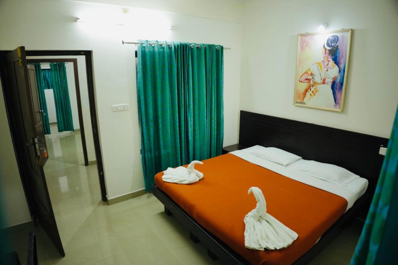 Hotel Padmatheertham