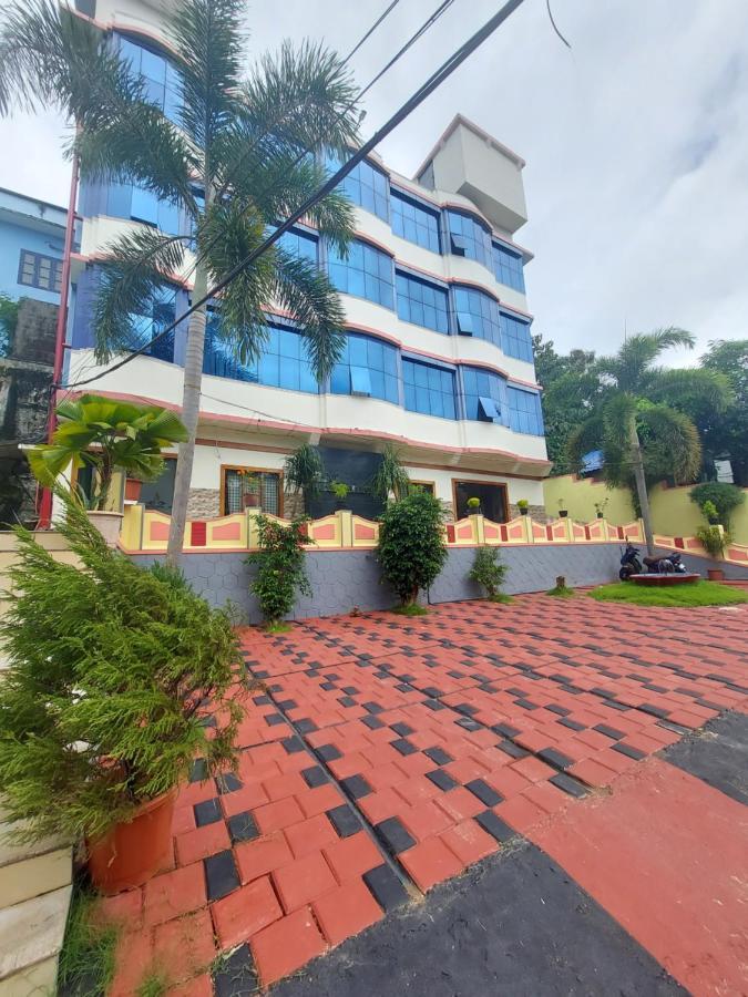 Padmatheertham 3*