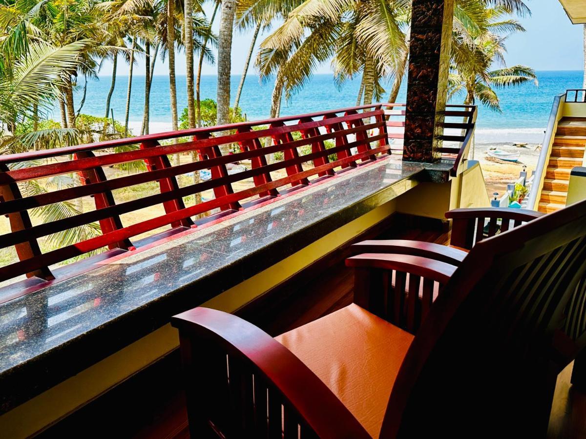 Maadathil Hotel Varkala