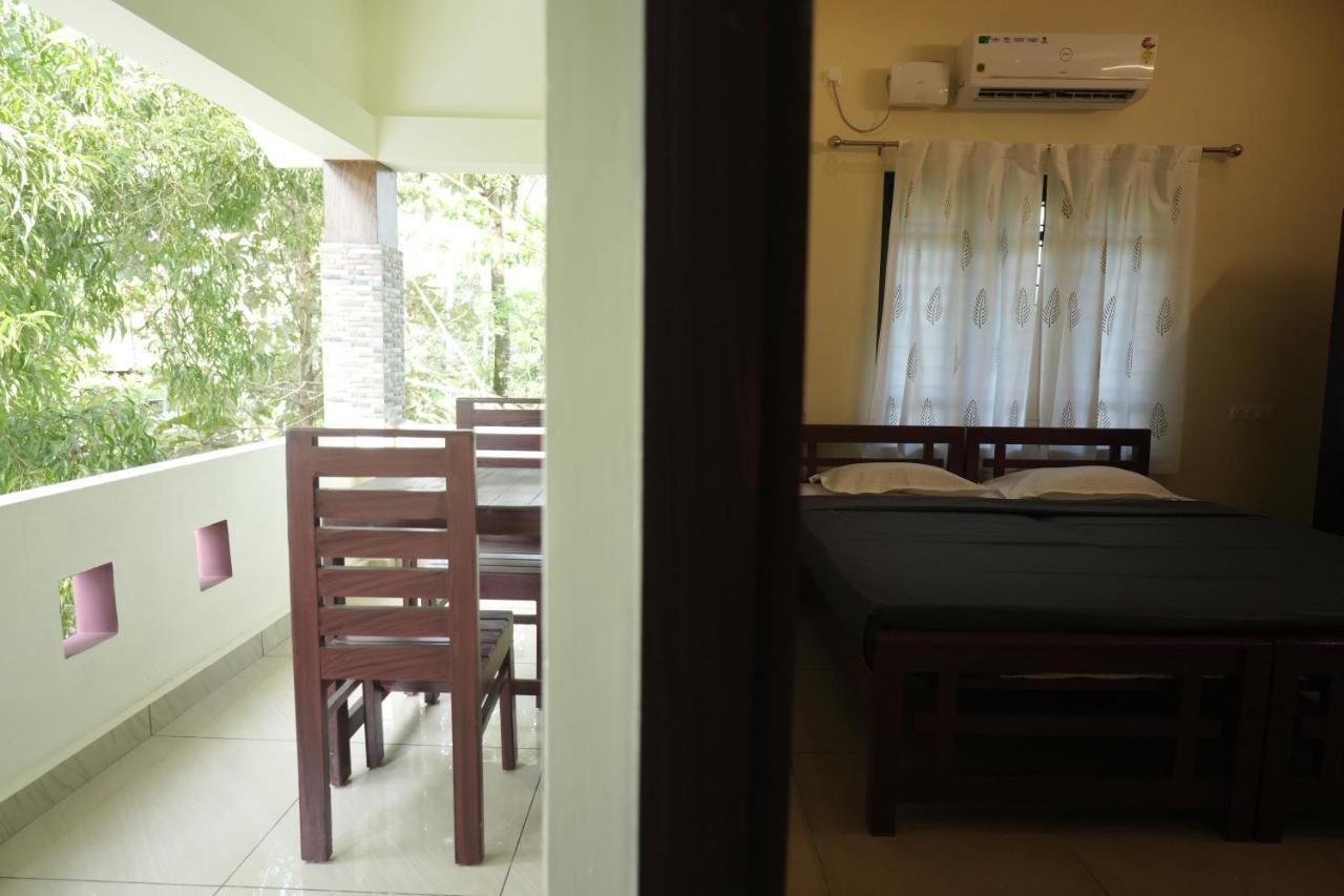 Hostel Cliff & Coral *